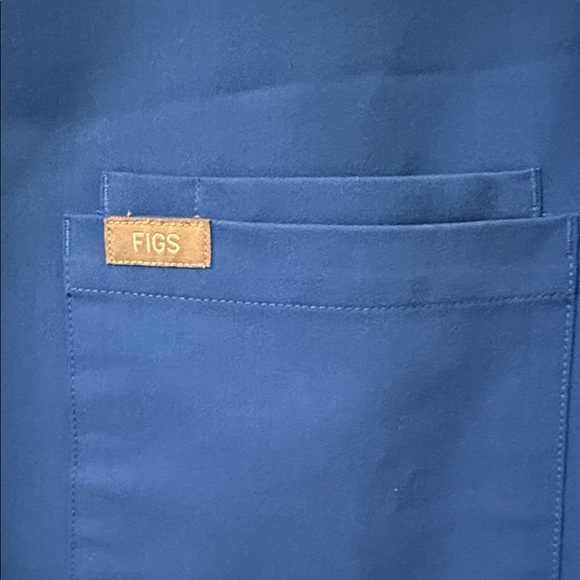 Figs Men's / Women’s Technical Collection Royal Blue Scrub Top - Size Large - Picture 3 of 7